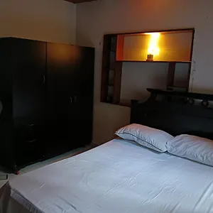 Con Parqueadero , Cali Colombia